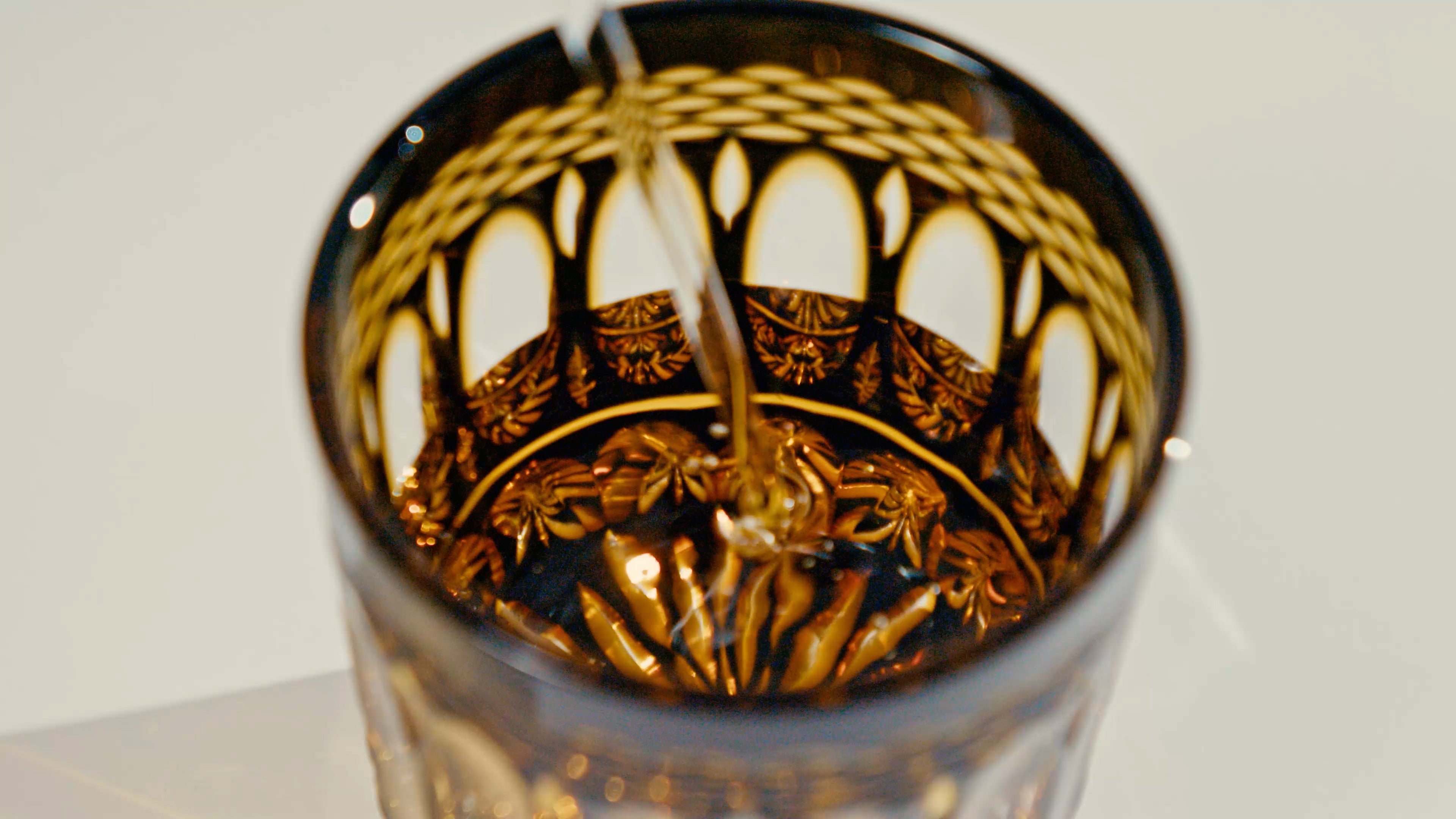 GEKKO Duotone Crystal Rocks Glass